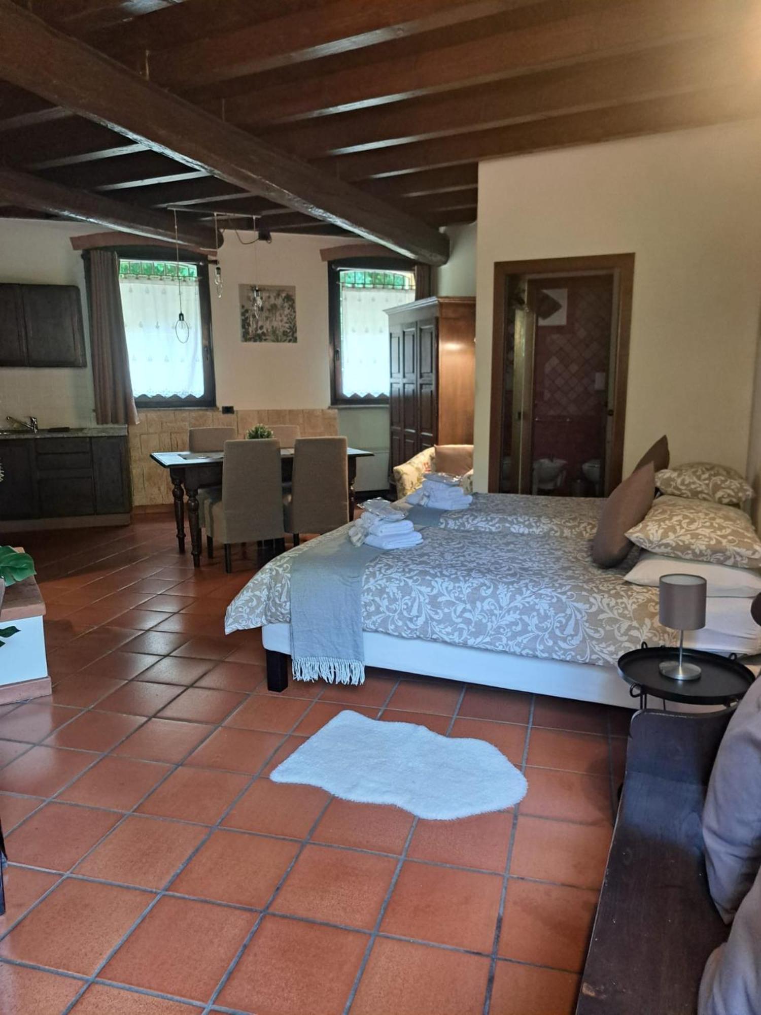 Monolocale Beatrice Abbadesse Apartahotel Milán